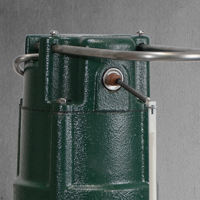 M267 Sewage Pump with Cast Iron Impeller and 10' Cord - Zoeller Canada